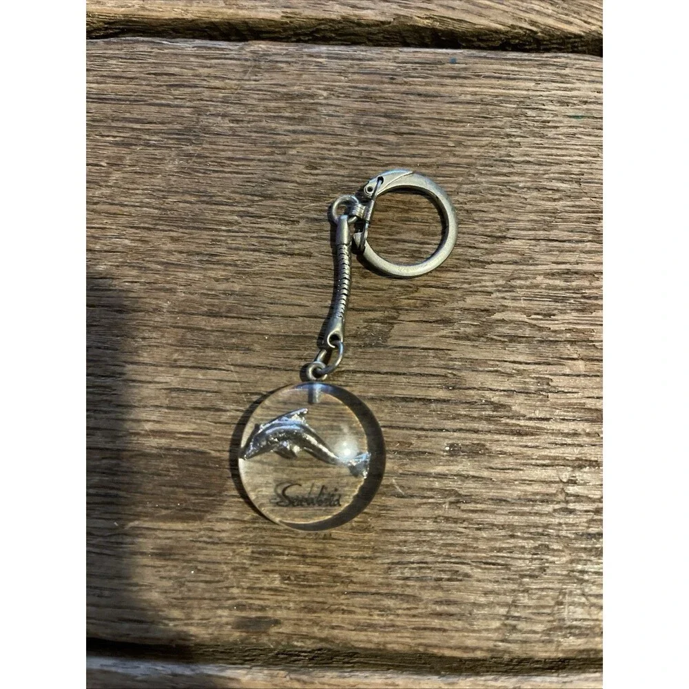 Vintage 1980s SeaWorld Epoxy Keychain Dolphin - Orlando, Florida